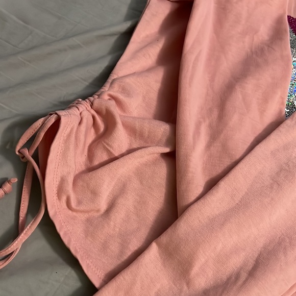 Large (11/13) long sleeve pink shirt with sequins - Picture 7 of 9